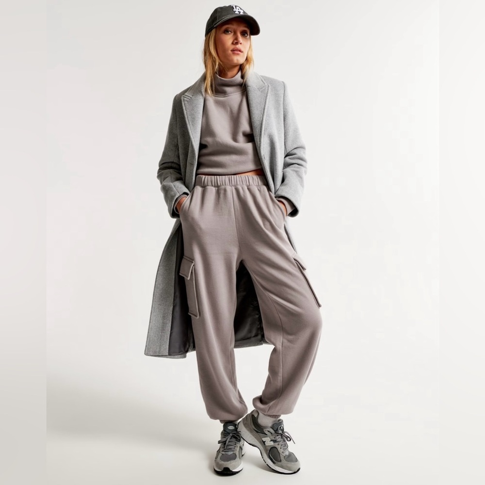 Abercrombie & Fitch Cargo Joggers Large - Picture 6 of 6